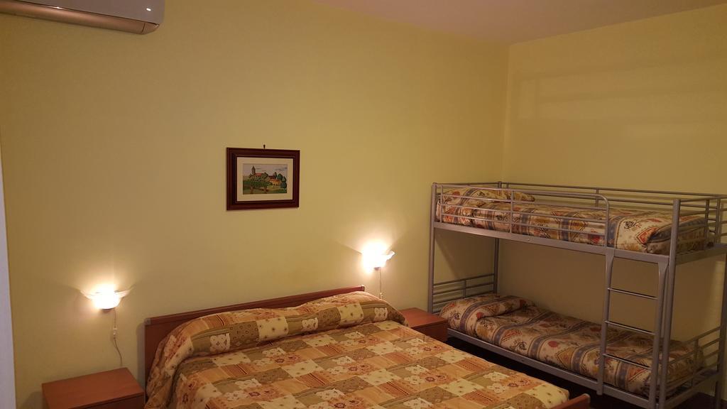 Villa Erry Trani Bagian luar foto