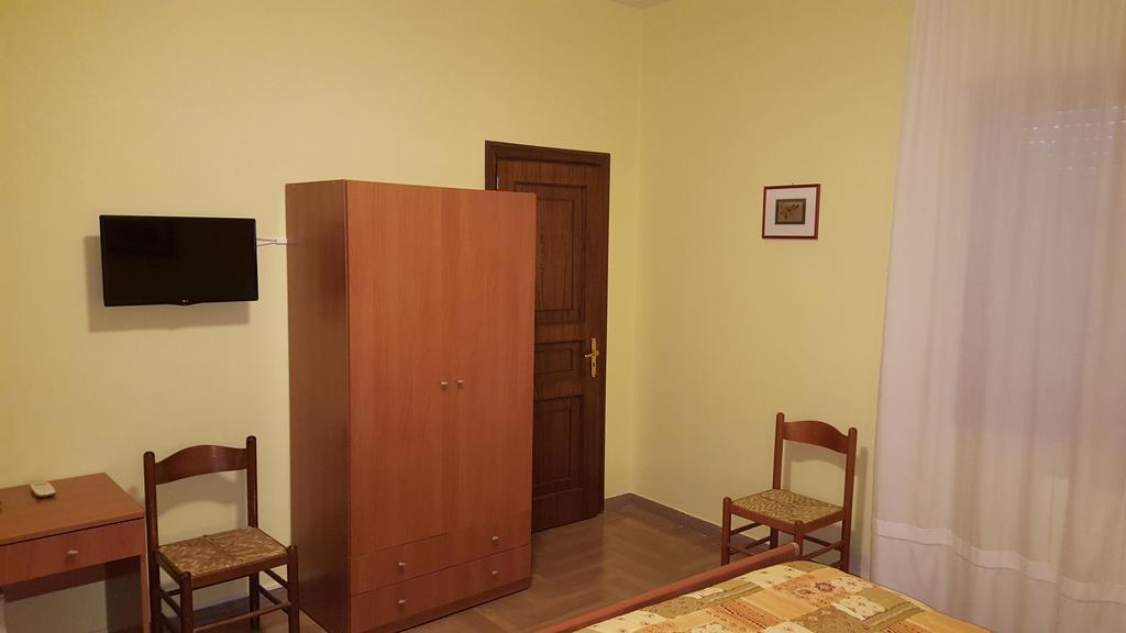 Villa Erry Trani Bagian luar foto
